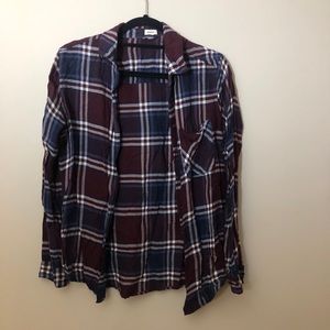 Light weight plaid button up